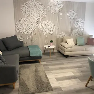 Gyöngye Delux Apartman